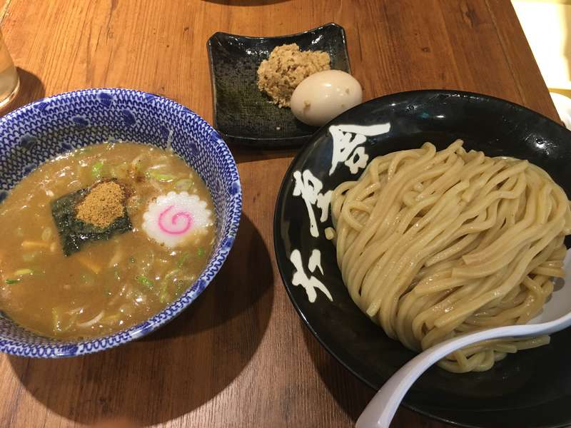 ★★★☆☆ 六厘舎 特製つけ麺 美味しいが、ちょっと塩っぱい zanp.life なんでもレビュー、なんでも口コミ